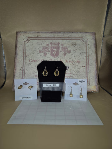 Citrine pendant, earrings, studs'
